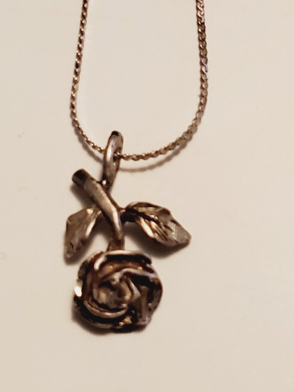 4 Necklaces, items # A-2348-2351, wt. 25 grams. - Picture 7 of 12